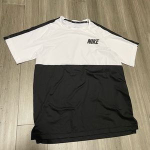 Mens Nike shirt